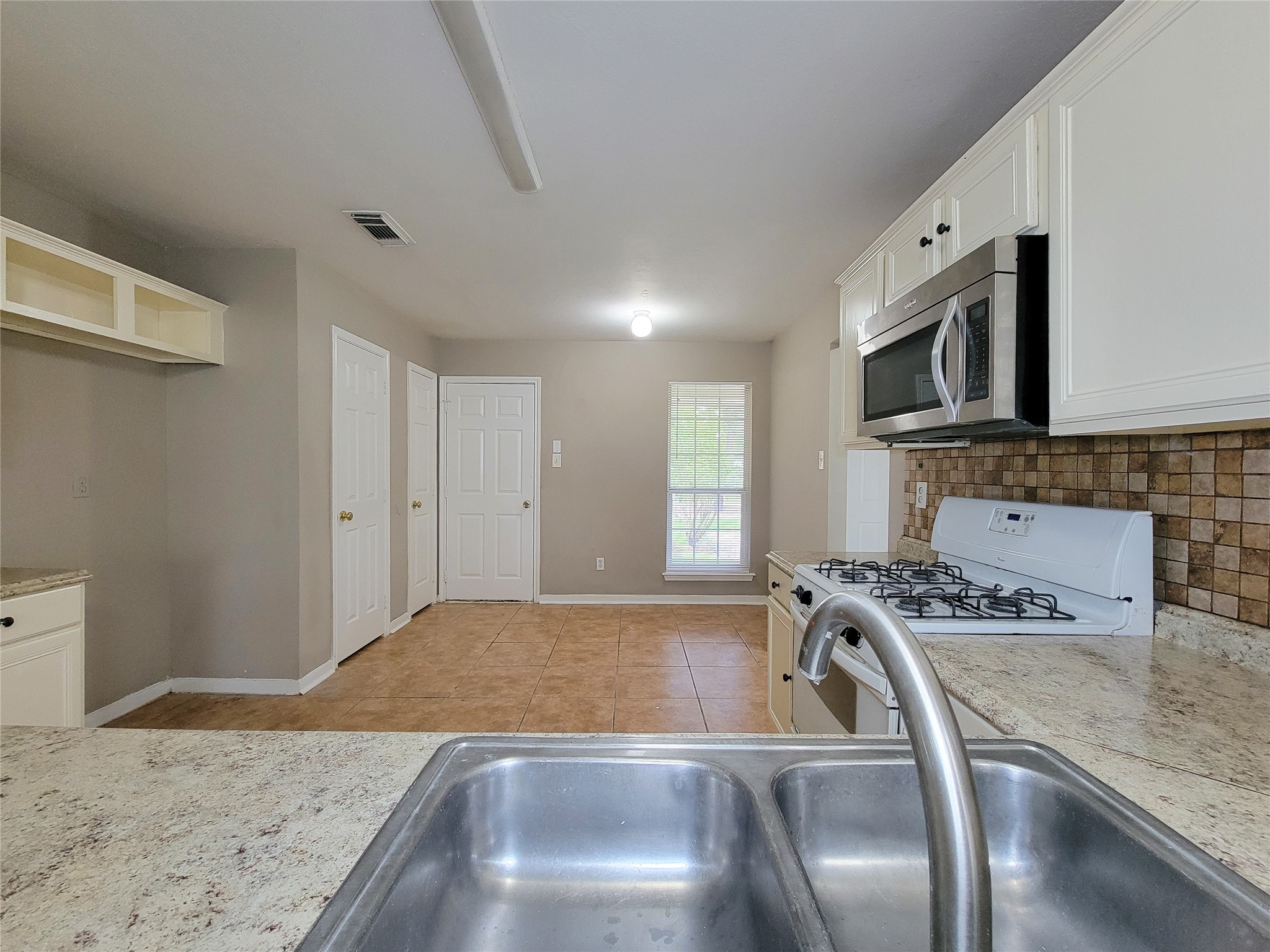 5322 Rivergate Drive Spring, TX 77373 - Photo 11 of 25 Gallery Image 11
