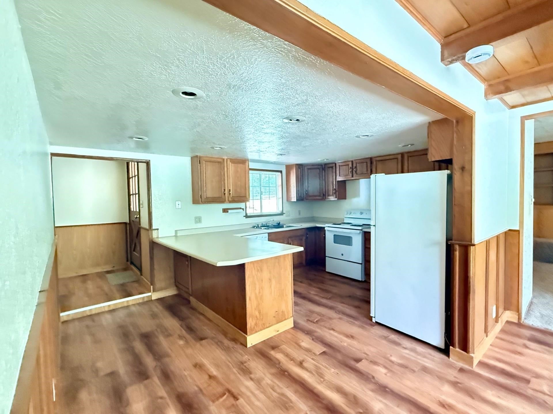 814 Curly Jack Road Happy Camp, CA 96039 - Photo 11 of 49 Gallery Image 11