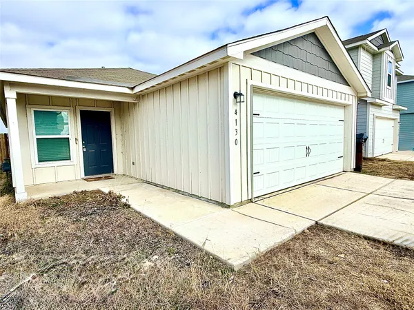 $1,595 | 4130 Trail De Paris New Braunfels Tx 78132, New Braunfels, TX 78132