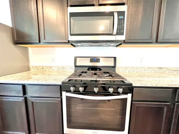 $1,595 | 4130 Trail De Paris New Braunfels Tx 78132, New Braunfels, TX 78132