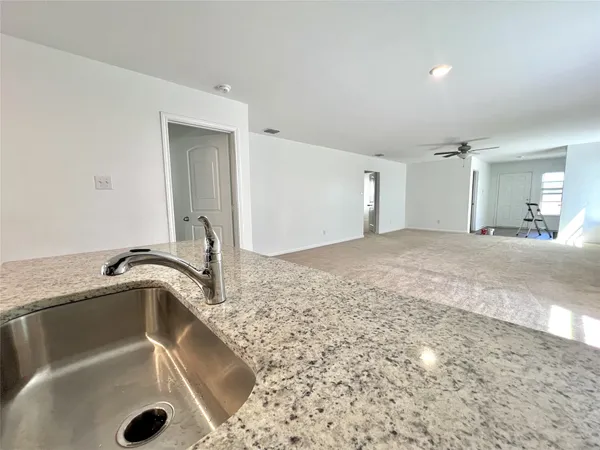 $1,595 | 4130 Trail De Paris New Braunfels Tx 78132, New Braunfels, TX 78132