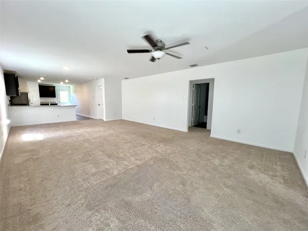 $1,595 | 4130 Trail De Paris New Braunfels Tx 78132, New Braunfels, TX 78132