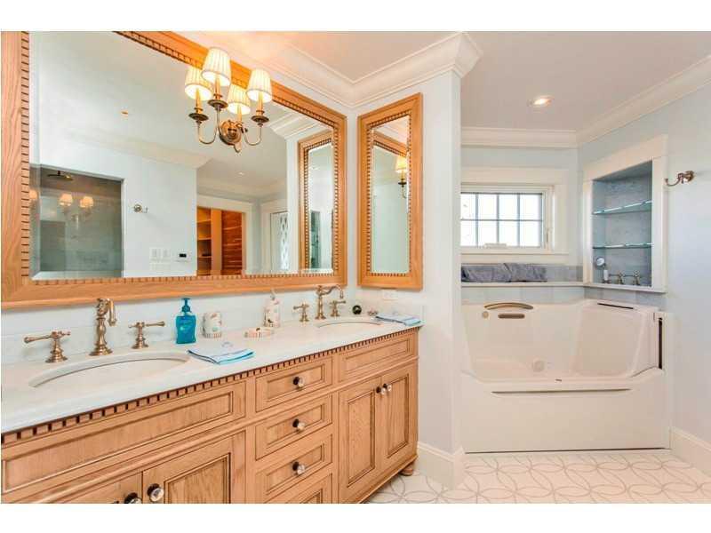 18 Skipper Joe's Point Road Kennebunkport, ME 04046 - Photo 27 of 35 Master Bath/Spa.
