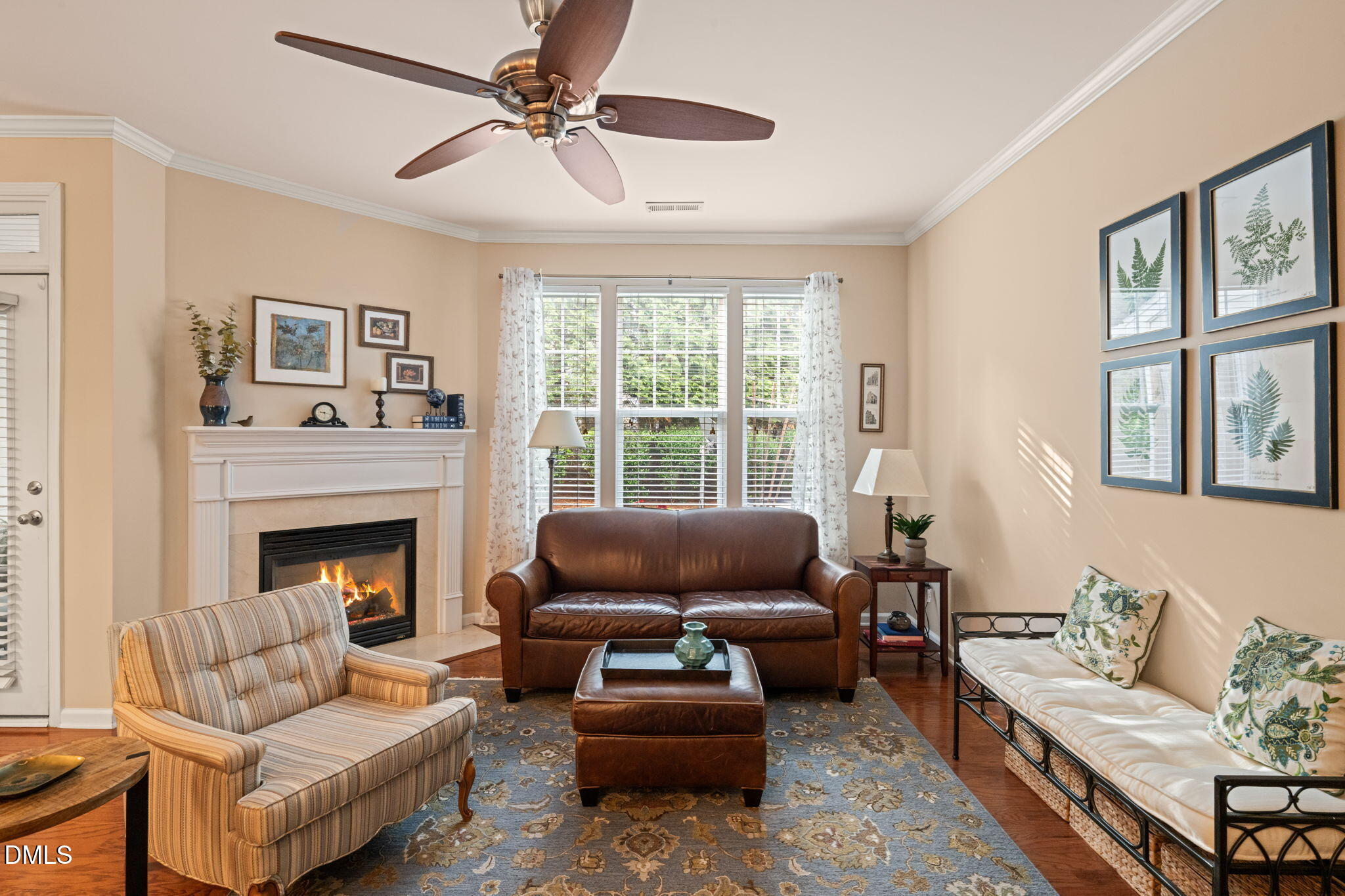5938 Hourglass Court Raleigh, NC 27612 - Photo 18 of 42 Living Room