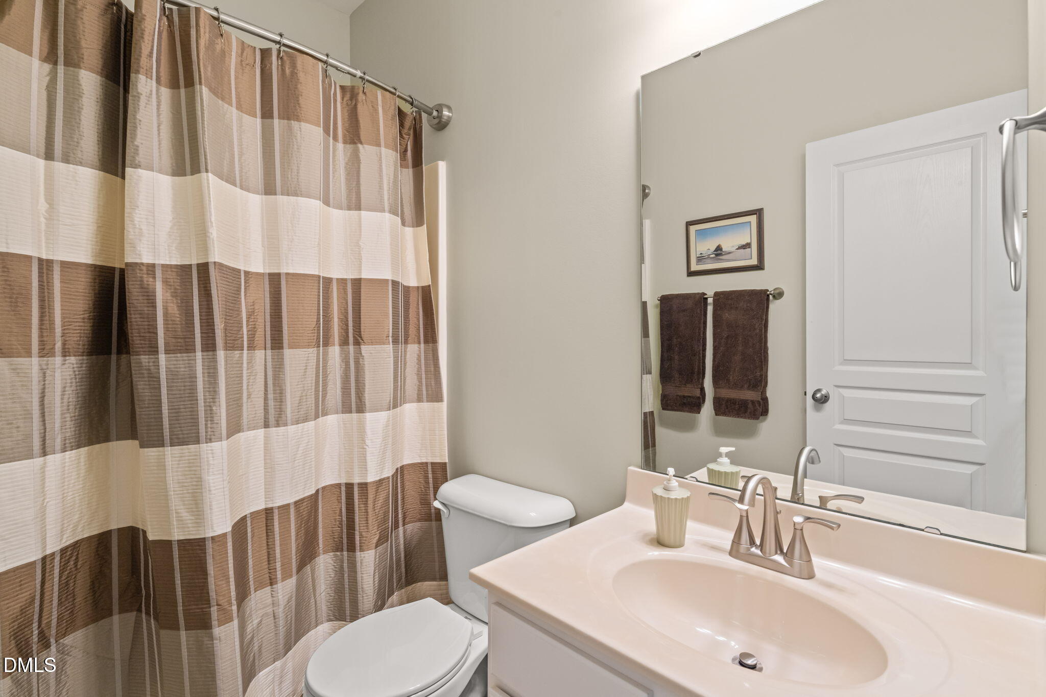 5938 Hourglass Court Raleigh, NC 27612 - Photo 31 of 42 Hall Bathroom