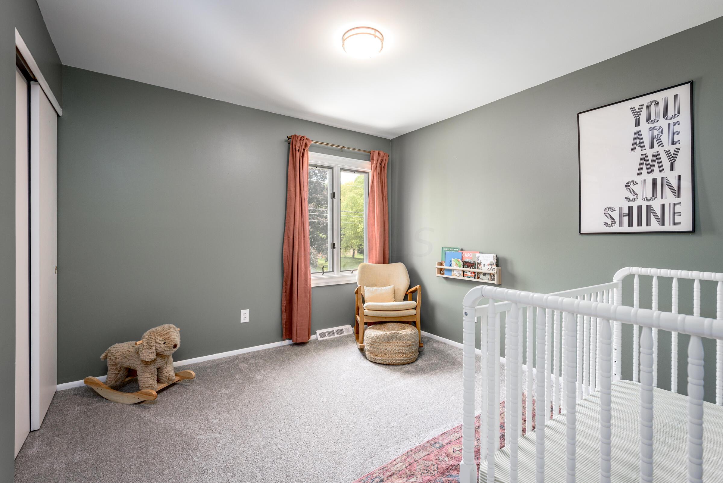 3325 Smiley Road Columbus, OH 43221 - Photo 22 of 34 25