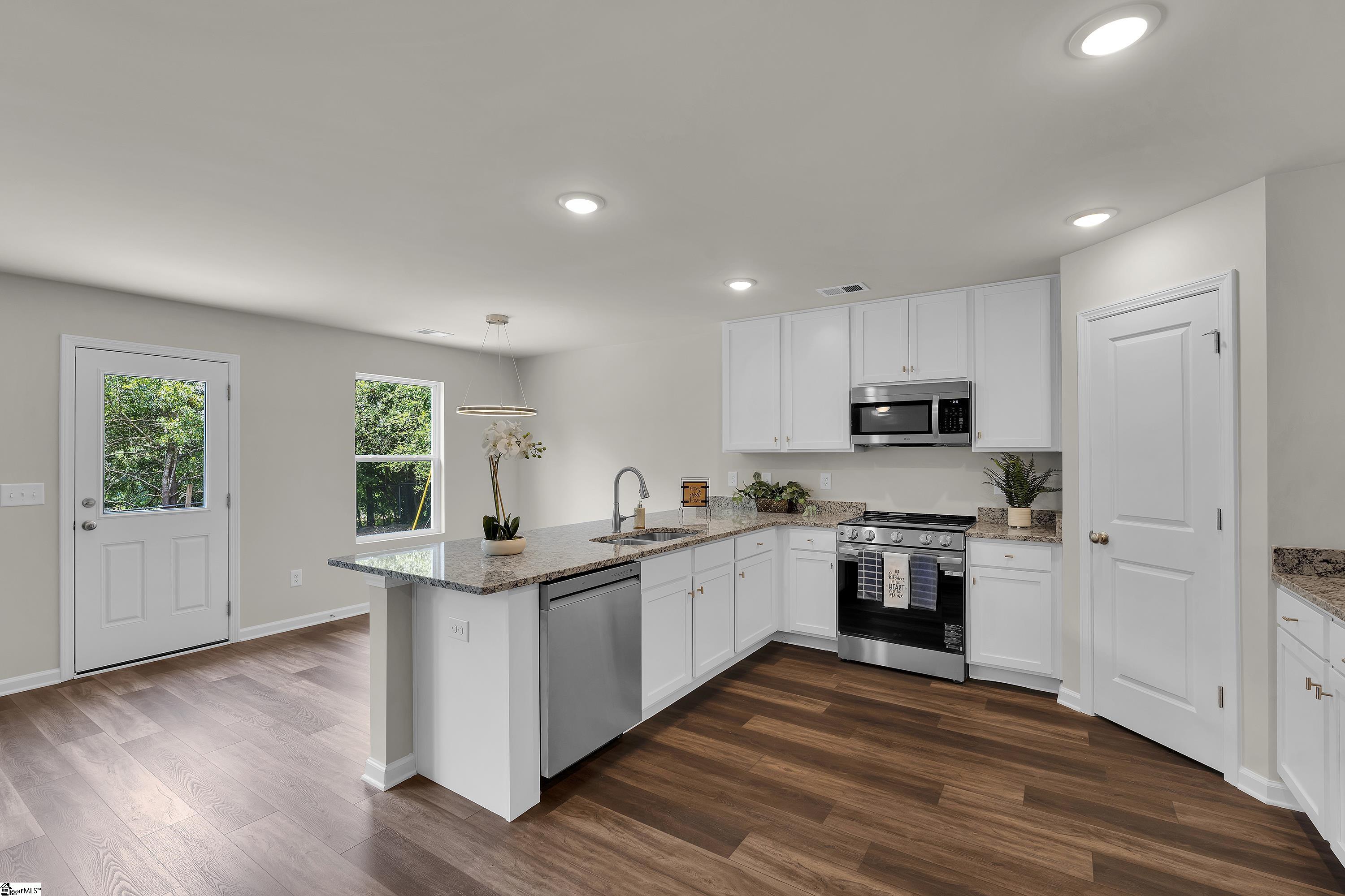 442 South Elm Street Pendleton, SC 29670 - Photo 6 of 23 Gallery Image 6