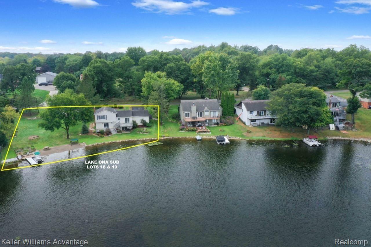 3019 Ripple Way White Lake, MI 48383 - Photo 47 of 47 rippleway pic w lot lines 1.jpg