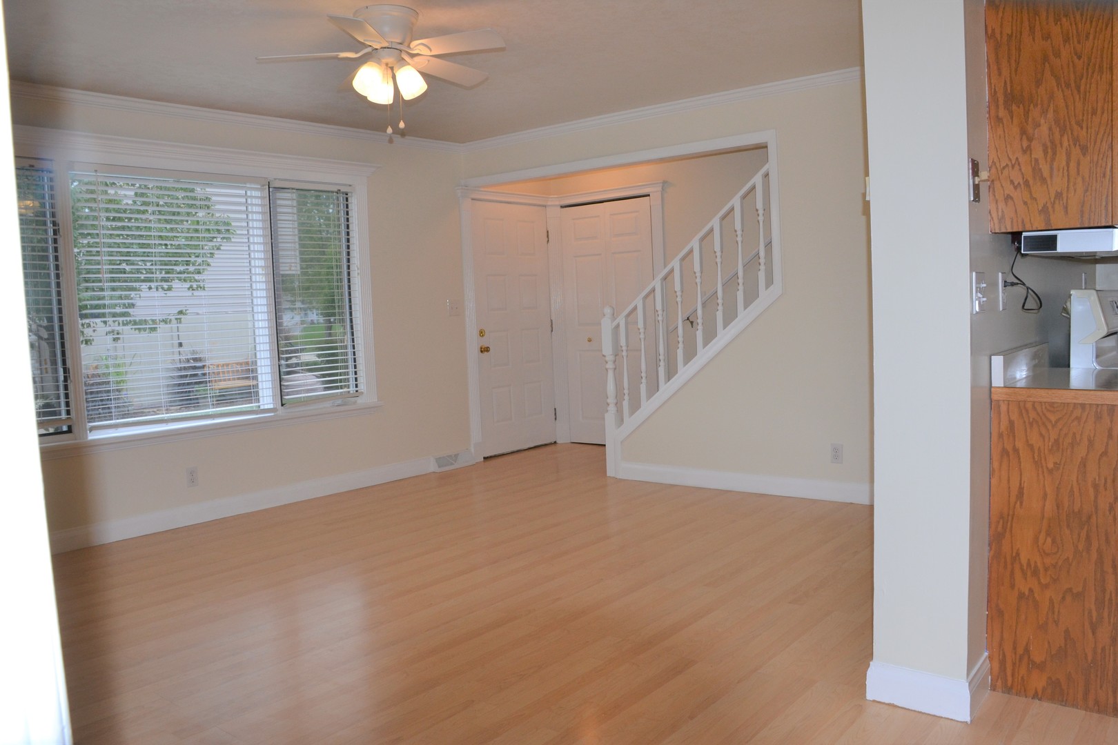 406 Circlegate Road New Lenox, IL 60451 - Photo 7 of 28