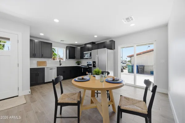 $725,000 | 460 South Pioneer, Mesa, AZ 85204