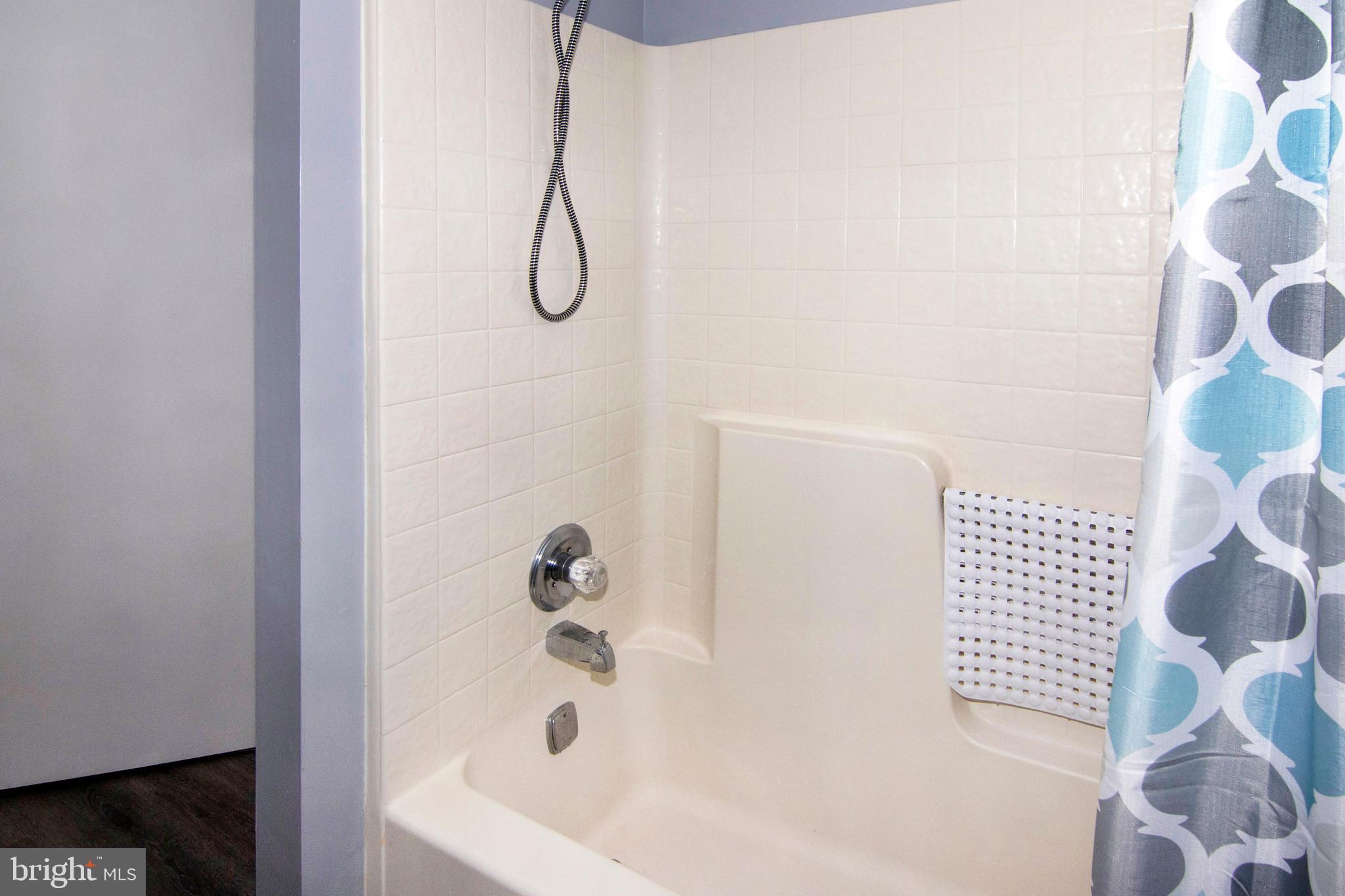 45 Wiltons Landing Road Sicklerville, NJ 08081 - Photo 40 of 48 Hall Bathroom