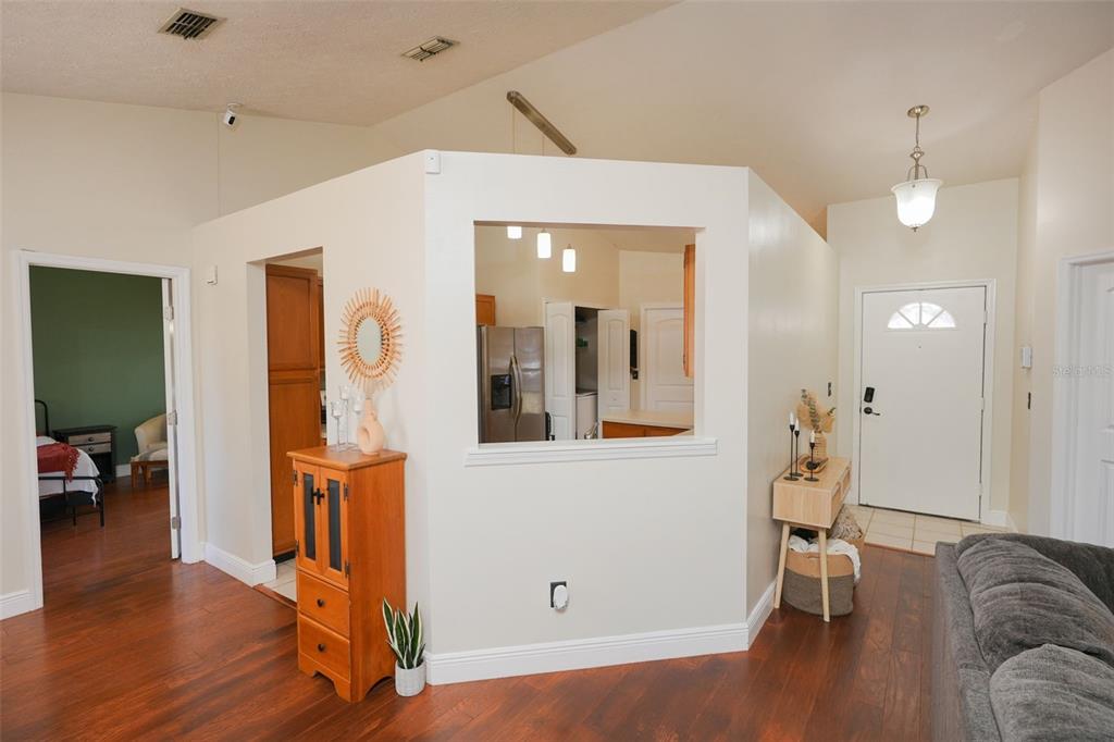 4136 Spring Way Circle Valrico, FL 33596 - Photo 17 of 66 Gallery Image 17