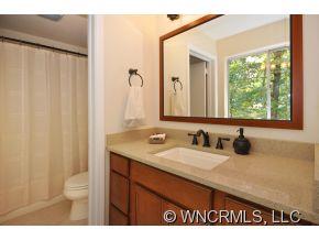 17 Beaverbrook Road Asheville, NC 28804 - Photo 9 of 13 Gallery Image 9
