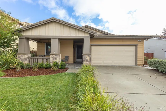 $1,050,000 | 226 Saffron Court, Napa, CA 94559
