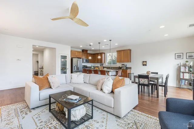 $1,050,000 | 226 Saffron Court, Napa, CA 94559