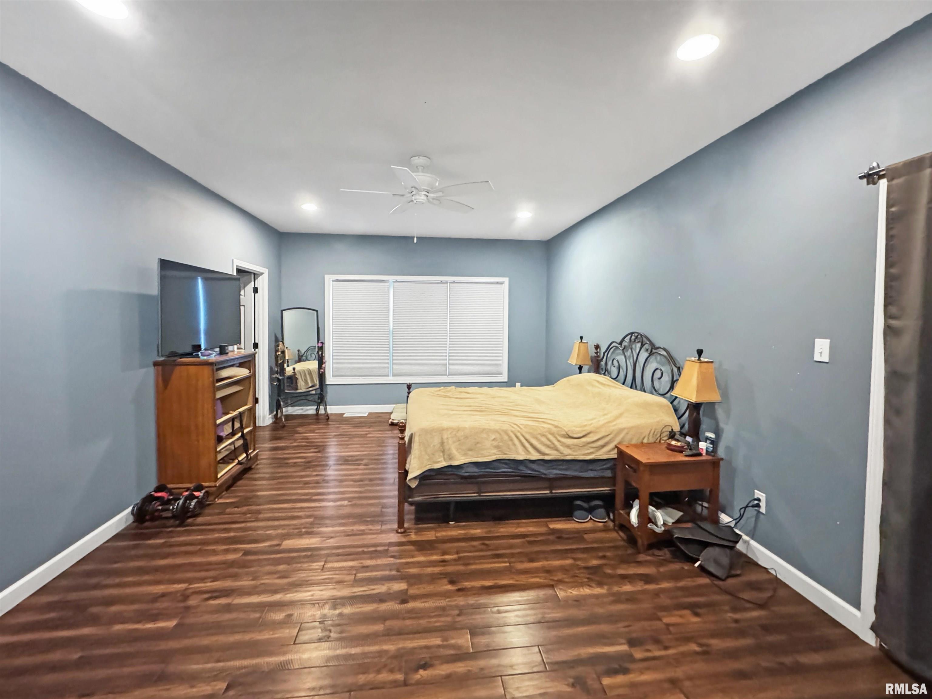 17301 Sandy Bend Road Rushville, IL 62681 - Photo 13 of 24