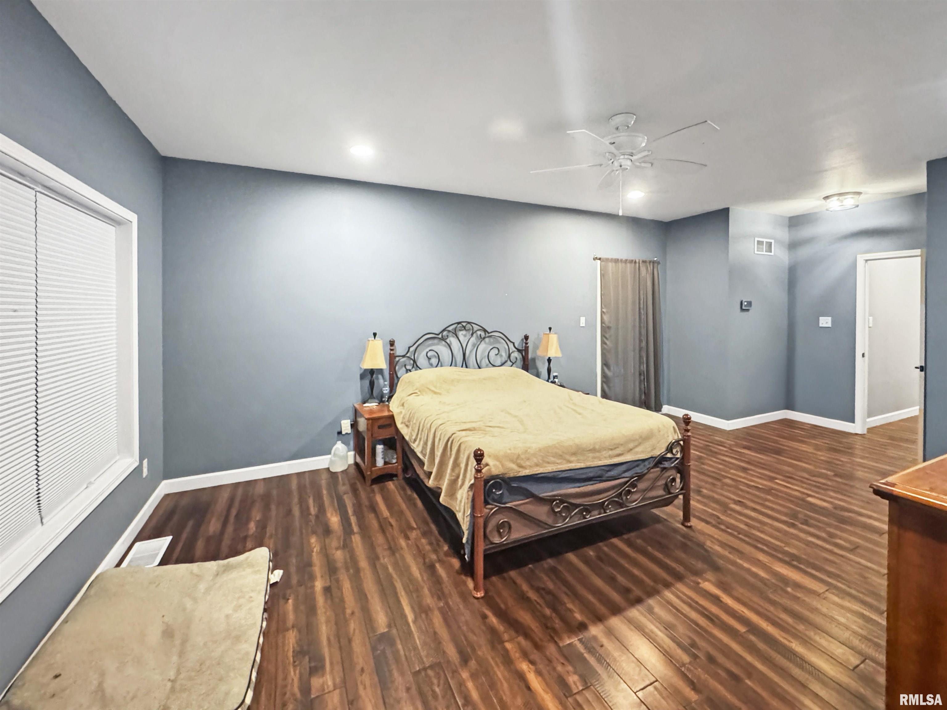 17301 Sandy Bend Road Rushville, IL 62681 - Photo 14 of 24