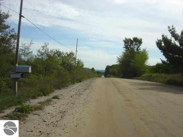 8587 Park Road Williamsburg, MI 49690 - Photo 24 of 36 1742683-23.JPG