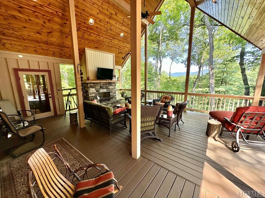 428 Deer Run Road Sapphire, NC 28774 - Photo 12 of 59 Gallery Image 12