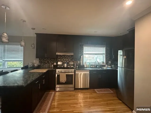 $2,000 | 60 Vanderbeck Place, Unit 2C, Hackensack, NJ 07601