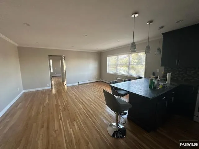 $2,000 | 60 Vanderbeck Place, Unit 2C, Hackensack, NJ 07601