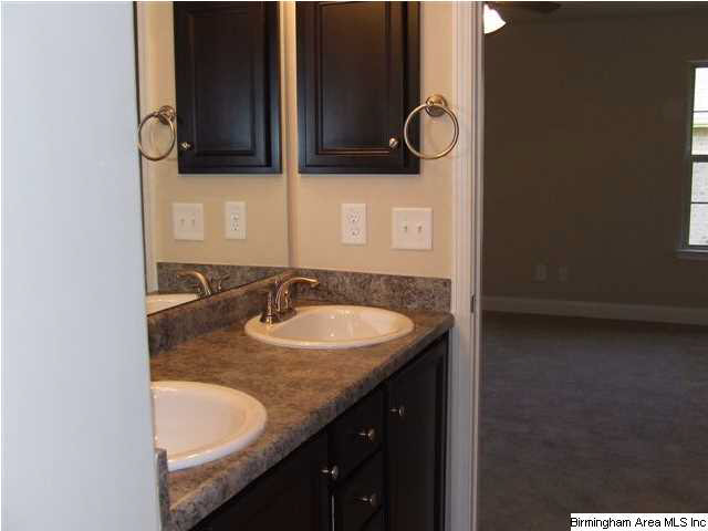 305 Vincent Street, Unit 9 Alabaster, AL 35007 - Photo 21 of 27 Gallery Image 21