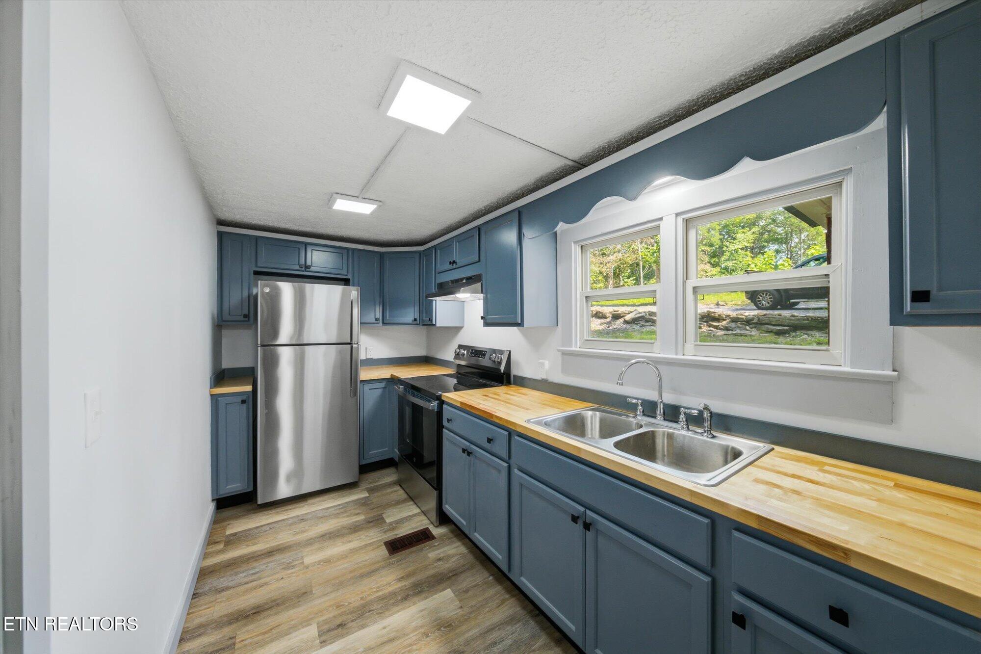 209 Royce Road Andersonville, TN 37705 - Photo 13 of 35 Kitchen
