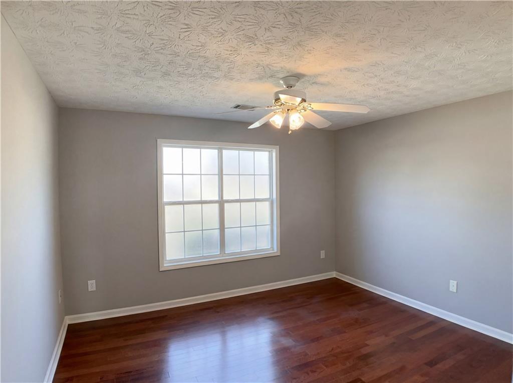 4306 Foxberry Run Loganville, GA 30052 - Photo 13 of 20