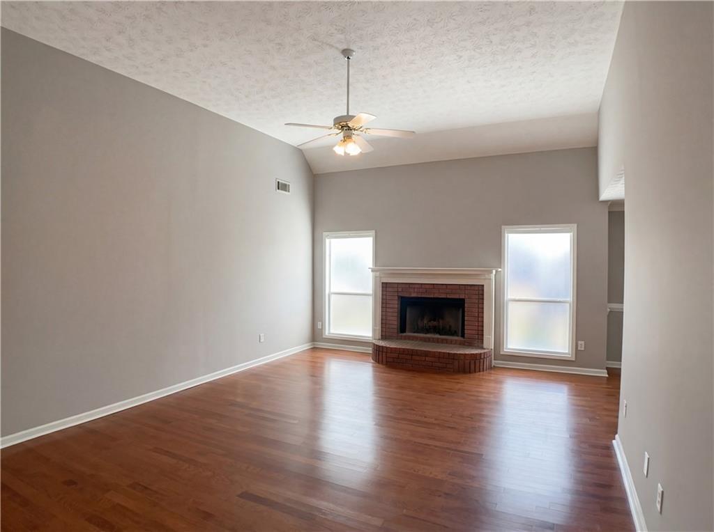 4306 Foxberry Run Loganville, GA 30052 - Photo 3 of 20