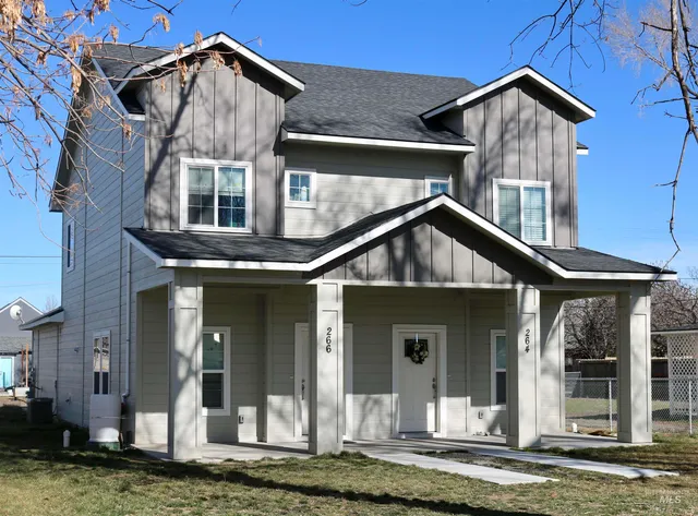 $409,900 | 264-266 East Ave A, Nampa, ID 83651