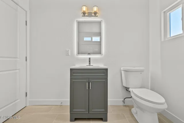 $550,000 | 35114 82nd Street East, Unit E, Littlerock, CA 93543