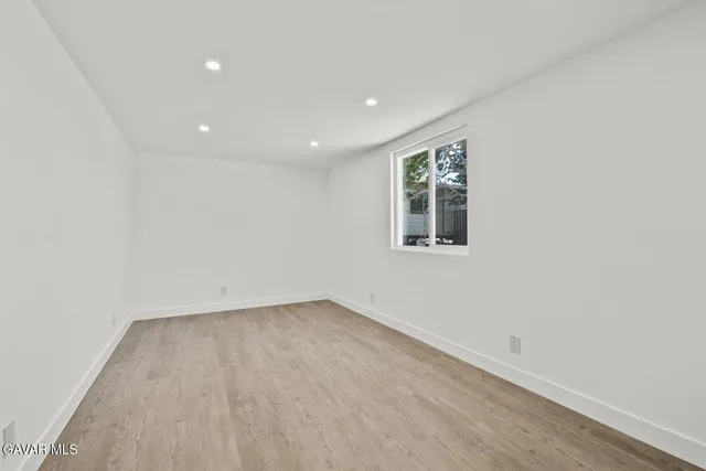 $550,000 | 35114 82nd Street East, Unit E, Littlerock, CA 93543