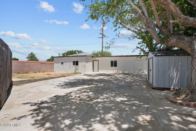 $550,000 | 35114 82nd Street East, Unit E, Littlerock, CA 93543