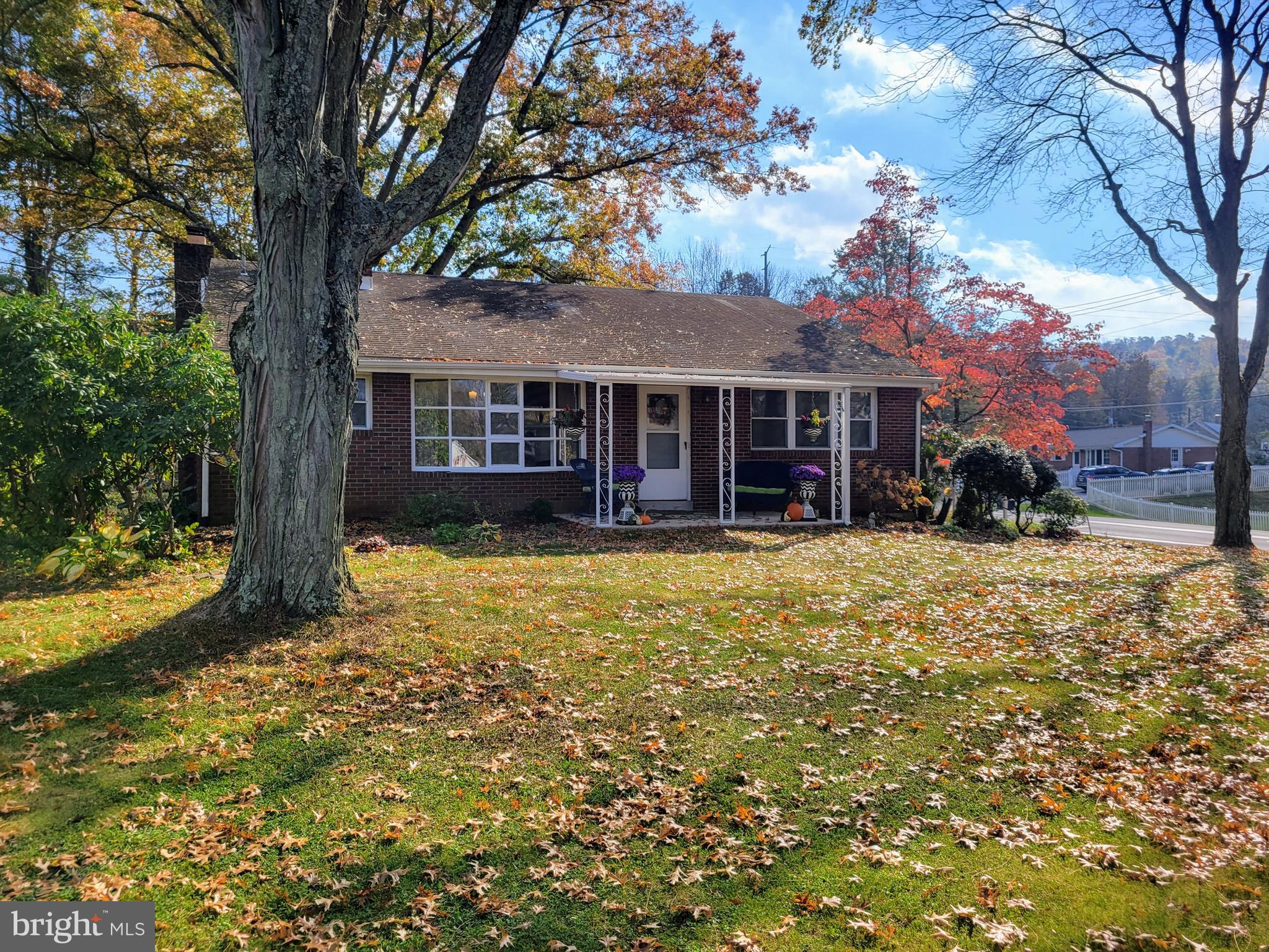 5 Gelsinger Road Sinking Spring, PA 19608 - Photo 2 of 36