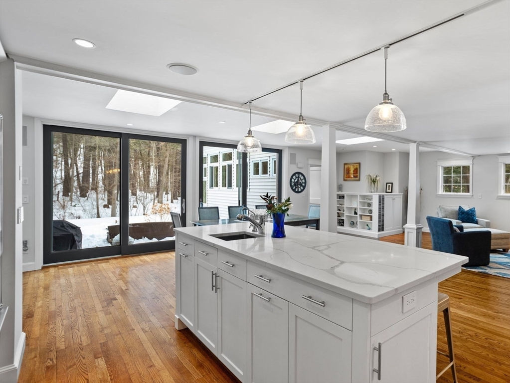 6 Meadowbrook Road Wellesley, MA 02481 - Photo 5 of 26 Gallery Image 5