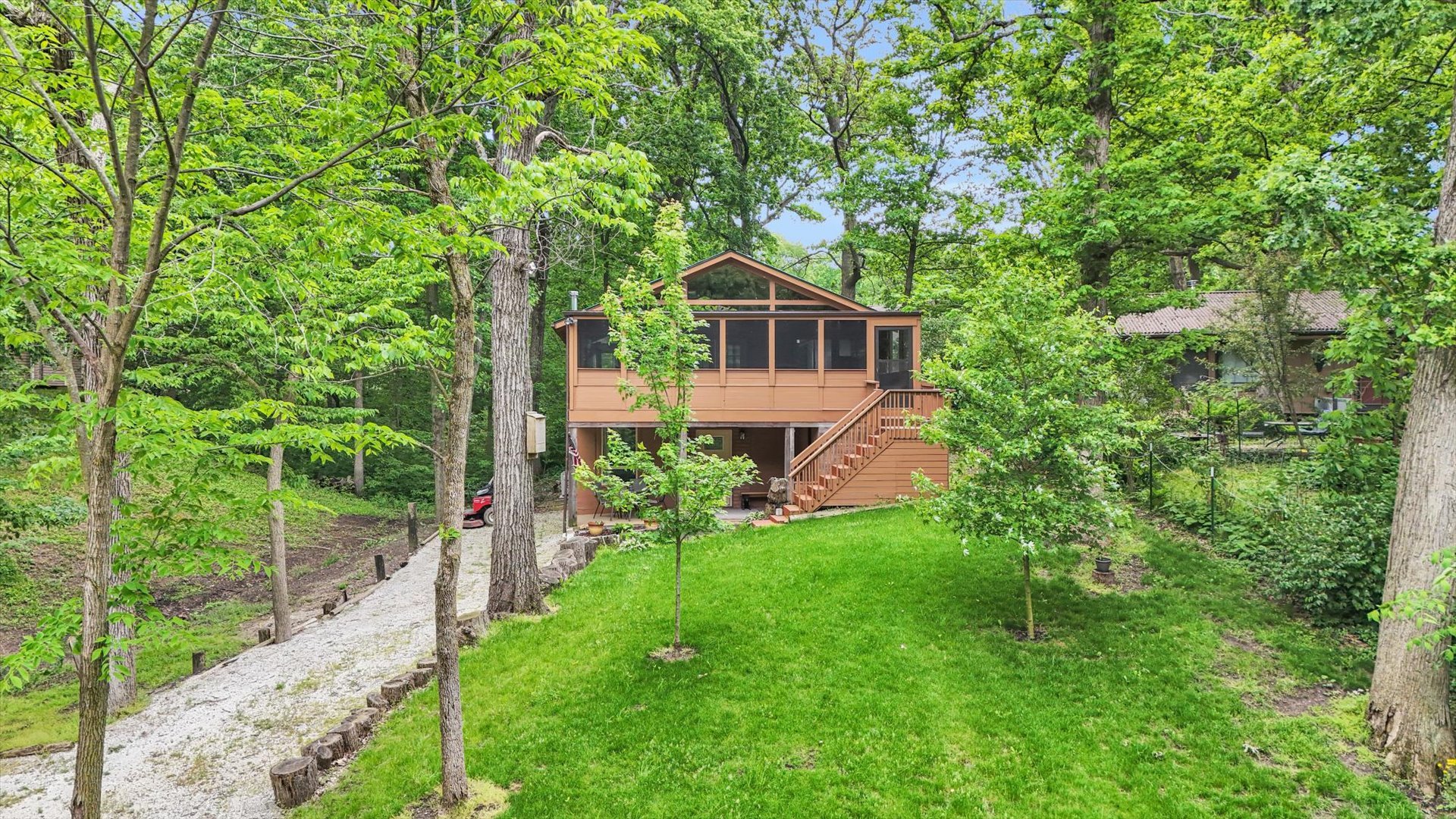 131 Shawnee Lane Loda, IL 60948 - Photo 4 of 38