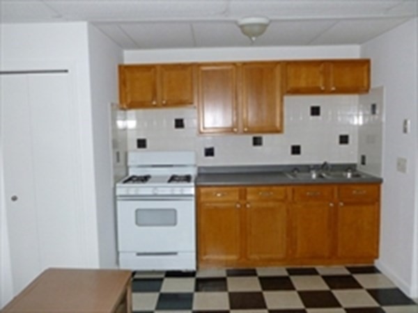 26-30 Brow Street Fall River, MA 02721 - Photo 4 of 10