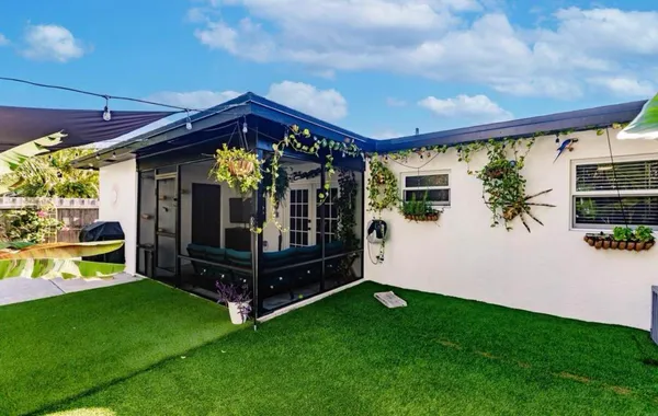 $3,200 | 1605 North N Street, Lake Worth Beach, FL 33460