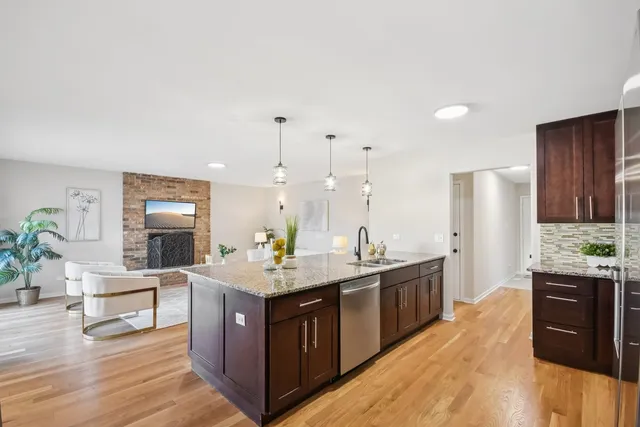 $439,900 | 17800 Ridgeland Avenue, Tinley Park, IL 60477