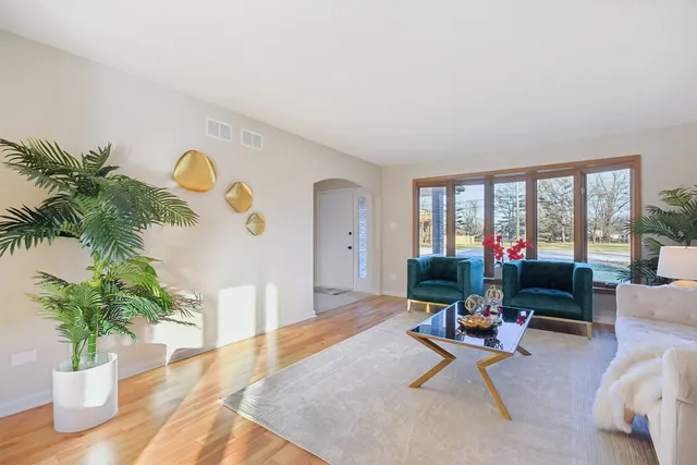 $439,900 | 17800 Ridgeland Avenue, Tinley Park, IL 60477