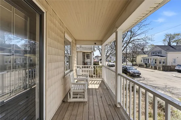 $379,000 | 125 Ivy Street, East Providence, RI 02914