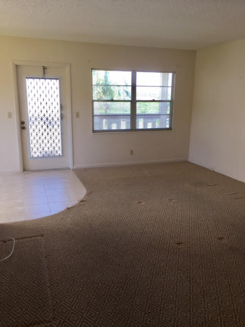 313 Preston H, Unit 313 Boca Raton, FL 33434 - Photo 13 of 18 Living2