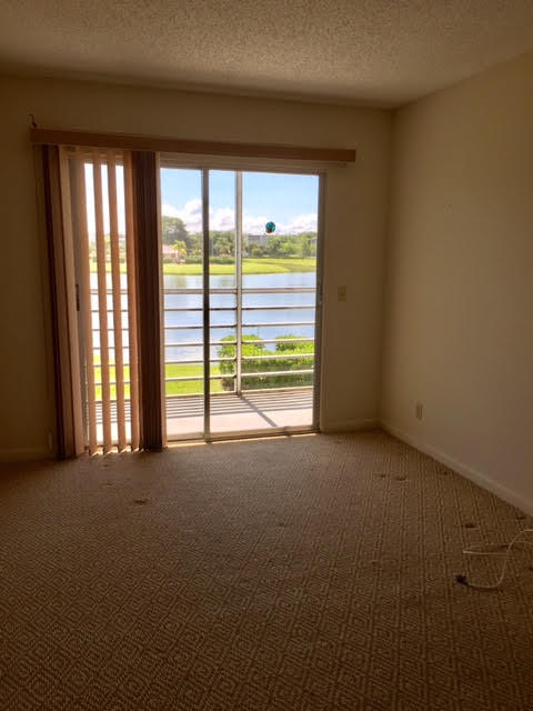 313 Preston H, Unit 313 Boca Raton, FL 33434 - Photo 8 of 18 Bedroom2