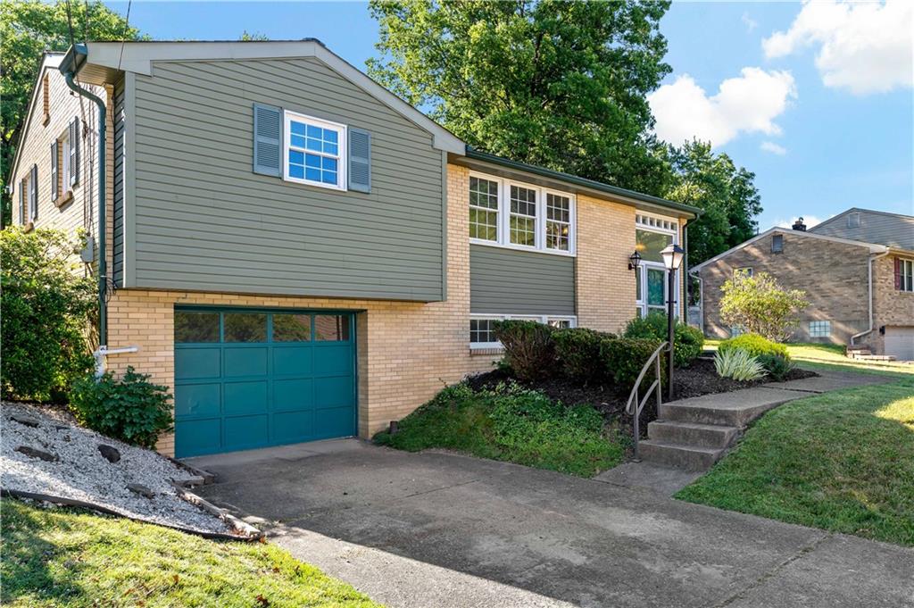 220 Amity Road Glenshaw, PA 15116 - Photo 3 of 44