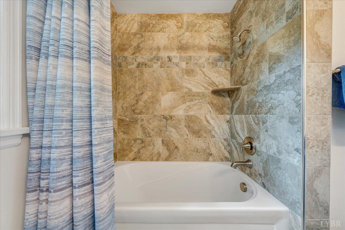 21 Queen Regent Court Blue Ridge, VA 24064 - Photo 56 of 82 Gallery Image 56