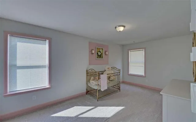 a view of livingroom with furniture