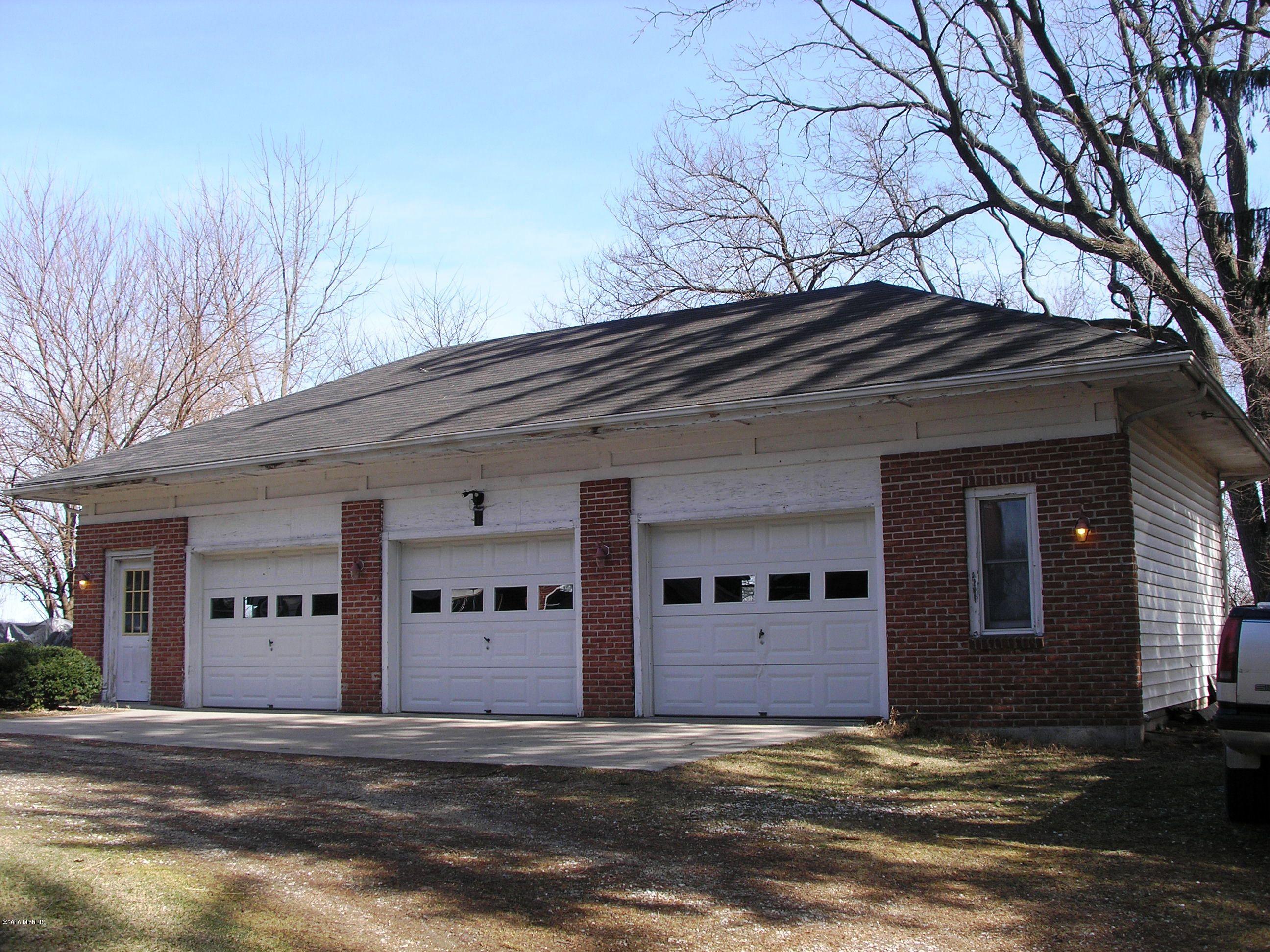 56209 Angevine Road Mendon, MI 49072 - Photo 9 of 22 P3110008