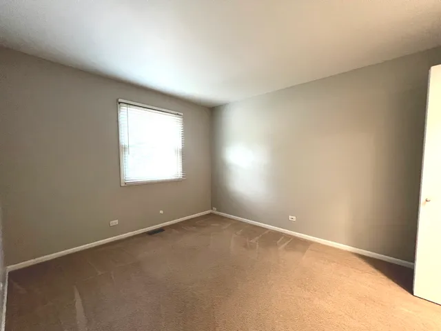 $2,750 | 1669 Cape Breton Court, Hoffman Estates, IL 60192