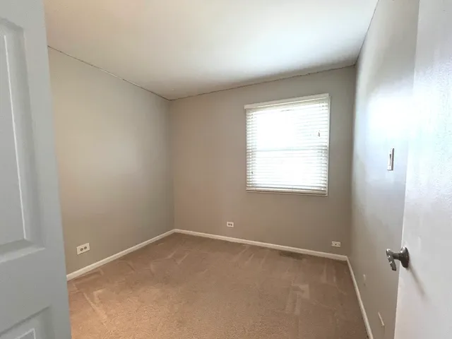 $2,750 | 1669 Cape Breton Court, Hoffman Estates, IL 60192