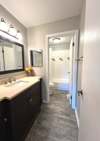 $2,750 | 1669 Cape Breton Court, Hoffman Estates, IL 60192